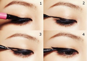 This is a simple guide on how I do my eyeliner, Ive always done this. Is very easy and cute too~ 

Real Products Used: Etude house Cake Eyeliner. Sub is Kat von's Tattoo Eyeliner.


