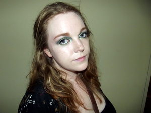 Green Lantern inspired look. Tutorial here: http://www.youtube.com/watch?v=xahepduJYCc