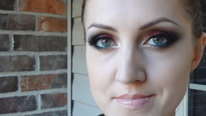 Fall makeup: http://wp.me/p40tDq-mH
Check my blog for all the products used ;)