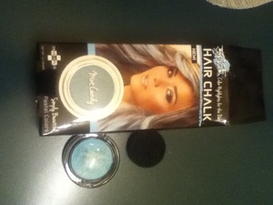 My new hair chalk in Mint Candy! I haven't tried it yet, but i hope it works!