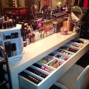 OMG, my 2nd Future Makeup Desk!! Lol #REALLY?!??! #wow #makeup #omg #😜 #😝 #😛 #😻