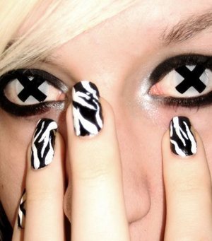 a photo of my zebra nails I did