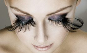Loathe or Love: Feather Eye Lashes