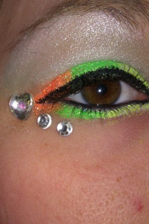 Love this look bright colors are my thing