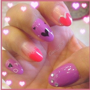 Valentine Nails
French Tip Heart design 