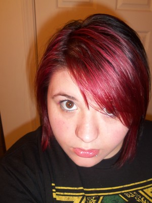 changed my multi color hair fail into a red & black success 
