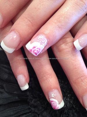 Regular french tip with rose