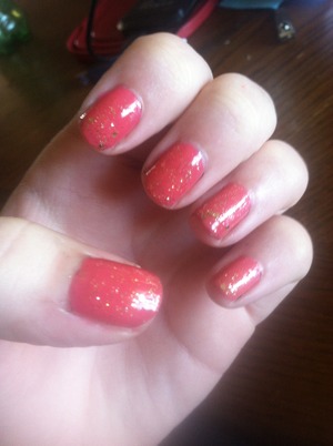 Simple coral and gold glitter:)