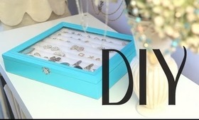 DIY Jewelry Display Box for Rings & Earrings {Tiffany & Co inspired Theme}