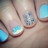 Blue bow glitter.