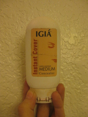 I only use this when I going out for the night, to cover up really red pimples and blemishes 