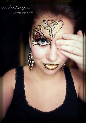 Follow me on Facebook!
Facepainting and Snowart ((: