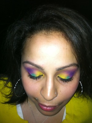 I got this look from MakeupByLeina check her out.