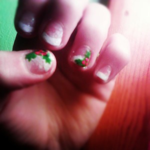 mistletoe nails (: