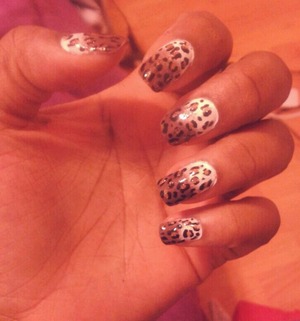 White and brown Ombre nails with gold glitter cheetah prints!