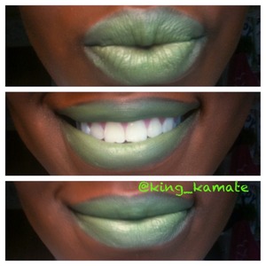 Amazing color payoff and smoothness by the Lip Bar 
Color: sour apple martini