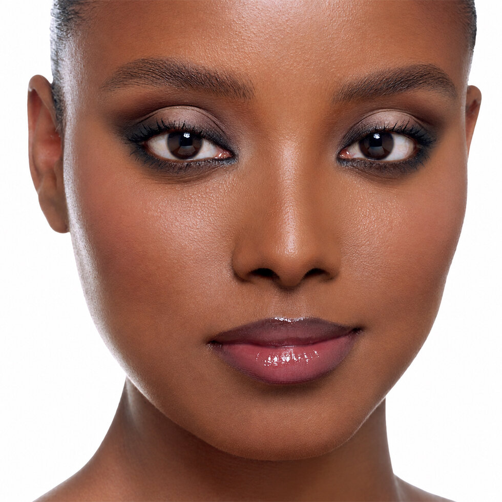 Natasha Denona model wearing the Mini Eye Sculpt Set