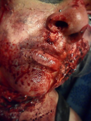 EXTREME SPECIAL EFFECTS MAKEUP
Commando Zombie - Mouth.