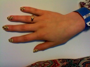 leopard nails, loving animal print <3