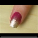 gold ombré nails 
