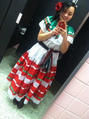 Had to wear this for my Mexican traditional dance (: 