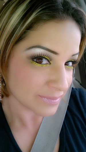 bright yellow mac pigment