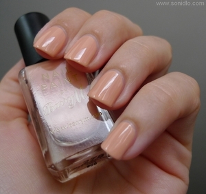 http://www.sonidlo.com/2011/07/barry-m-creme-nail-polish-for-summer.html