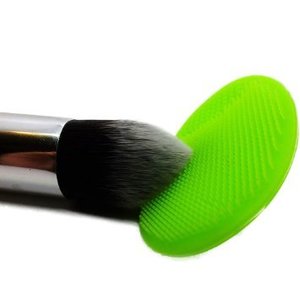 Royal Care Brush Cleaning Pad www.rc-cosmetics.com