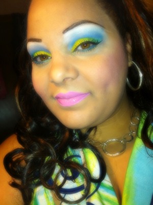 Blue, yellow & green makeup