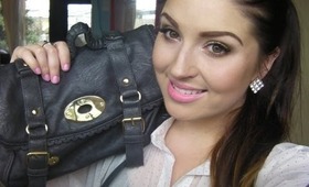 TAG! Whats In My Purse? :) ft. @BettyShoe Bag