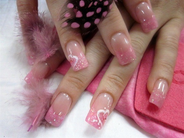 Pink Nails with White Heart | Dajah C.'s Photo | Beautylish