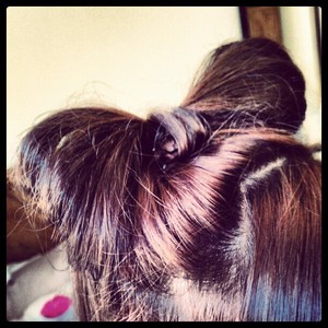 Close up of the half-do hairbow.