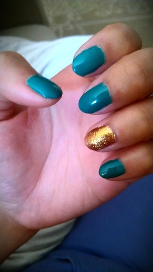 gold sparkles & teal 