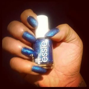 I used 1coat of Essie lots of Lux over Revlon mysterious nd A top coat of the amazing SecheviteTopCoat.
