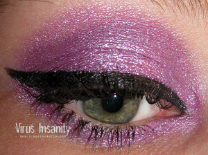 Virus Insanity eyeshadow, Kiss My What.
www.virusinsanity.com