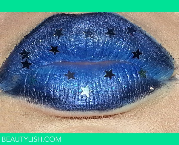 oh how i'm loving blue lips.