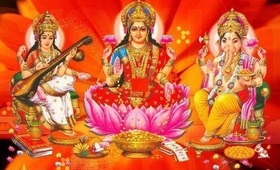 Shubh Diwali : Hai Anadhan Ki Maha Rani