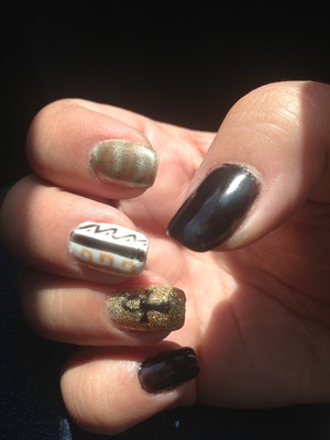 Black white and gold Egyptian pharaoh nails with cross and tribal like design with magnetic 