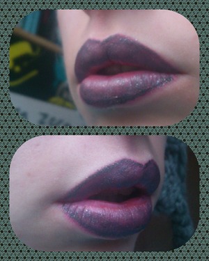 Pink lips with a dark grey glitter.