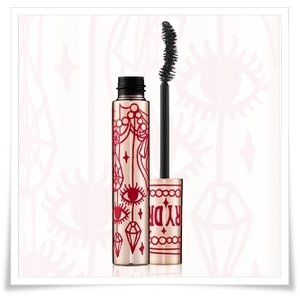 Fairy-Drops-Mascara
The best mascara I've ever used. lengthens and leaves my lashes curled 