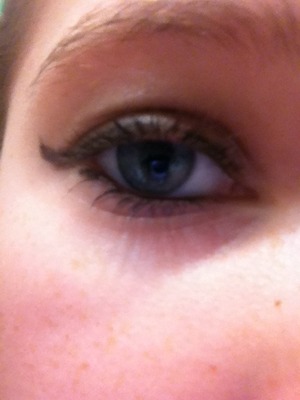 Yup brown eyeshadow mascara and winged eye