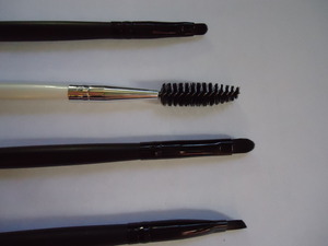 small smudge, brow wand, precision, angled