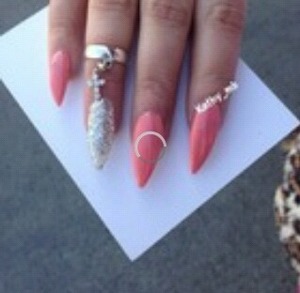 i love these nails