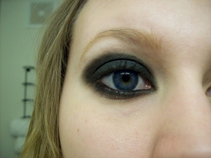 Taylor momsen inspired (cont.)