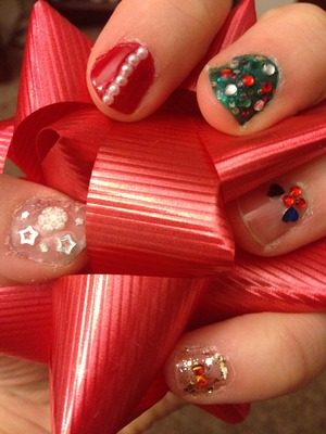 Christmas nail design for short nails! ❄️🎄🎅🎁