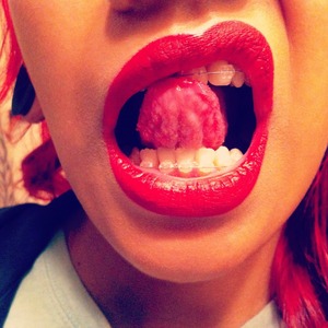 Using my favorite red lipstick ruby woo!💋💄