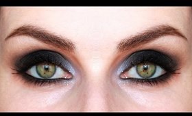 Perfect Black Smokey Eye | Step by Step (For beginners)