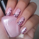 One-side Leopard Print nails 