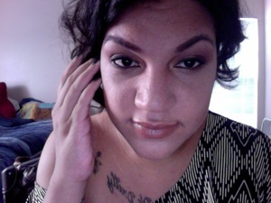 Coastal Scents 88 ultra shimmer palette on the eyes & Spirit by MAC on the lips. Face is maybelline FITme foundation & councealer. 