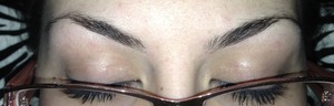 For all of those people out there that are saying my brows are too arched..these are my natural brows - naturally arched high.

Or in other words, I HAVE A LOT OF LID SPACE. 